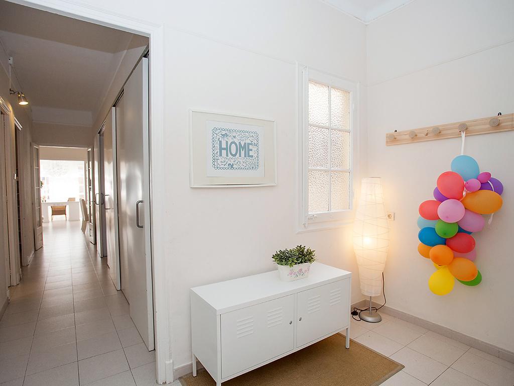 Apartment Sants-Les Corts Galileu By Interhome Barcelona Ngoại thất bức ảnh